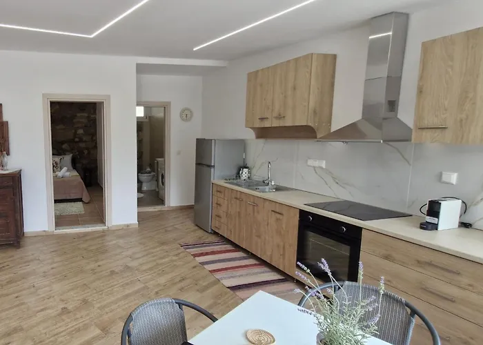 House View Apartman Hriszí Amudiá